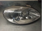 Recambio de faro derecho para daewoo leganza 2.0 cat referencia OEM IAM 0301000826  4 PUERTAS