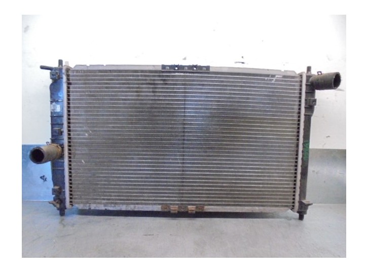 Replacement water radiator for Daewoo Leganza 2.0 CAT OEM IAM reference 96351102 