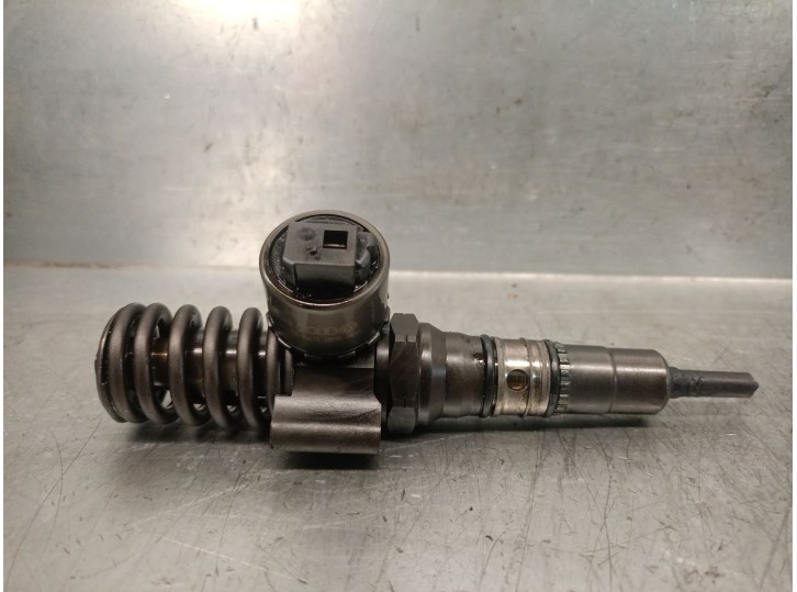 Replacement injector for Dodge Journey 2.0 16V CRD CAT OEM IAM reference 03G130073G 0414720404 BOSCH