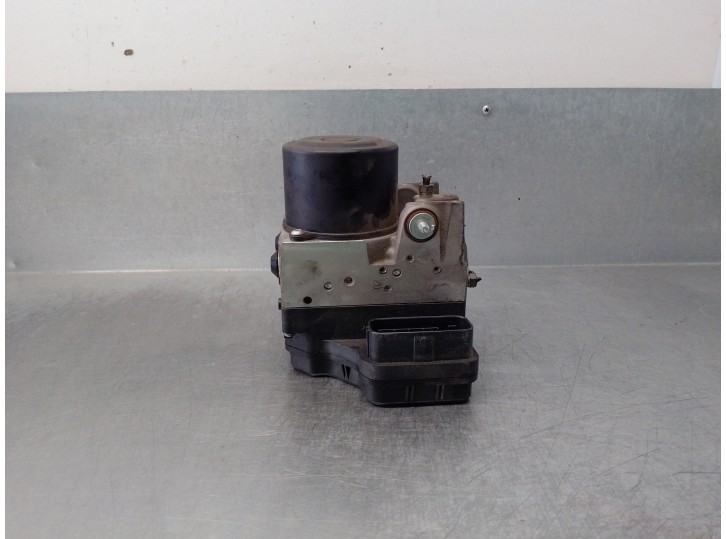 Recambio de abs para lexus is 200 (ds2/is2) d-cat referencia OEM IAM 4405053120  
