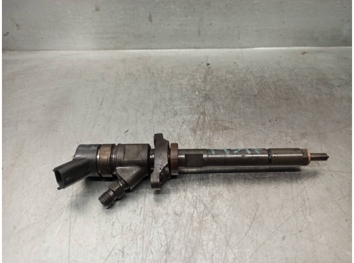 Replacement injector for Citroën C4 Berlina 1.6 HDi cat (9HY / DV6TED4) OEM IAM reference 0445110281 0445110281 BOSCH