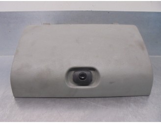 Recambio de guantera para renault mascott 3.0 diesel referencia OEM IAM 8200189021 