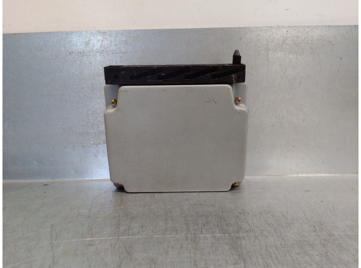 Replacement engine control unit ECU for Volvo S80 sedan 2.4 cat OEM IAM reference 08627471 MB0797008831 DENSO