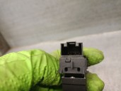 Replacement rear right window lift switch for Seat Leon Sportstourer (KL8, KLD) 1.5 TSI OEM IAM reference 5G0959855N 