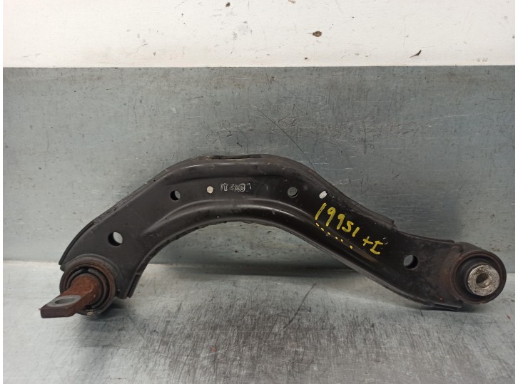 Recambio de brazo suspension superior trasero izquierdo para honda civic coupe (2dr) referencia OEM IAM 52400SNAC00 