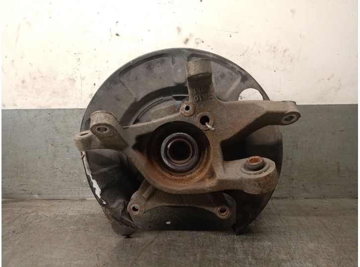 Recambio de mangueta trasera izquierda para ssangyong rodius ii 2.0 xdi referencia OEM IAM 4595021000 4595021000 