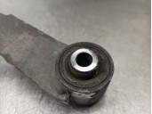 Recambio de brazo suspension superior trasero derecho para jeep compass 2.0 crd cat referencia OEM IAM 05105271AB  