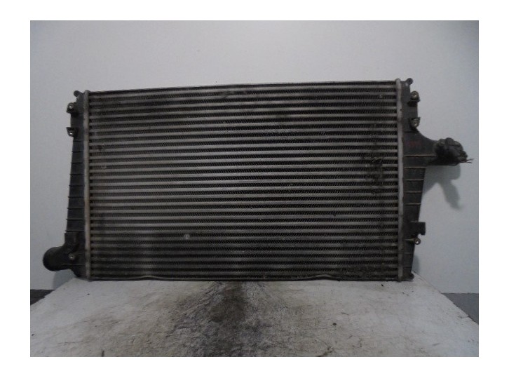 Recambio de intercooler para audi allroad quattro (4b5) 2.5 tdi (132kw) referencia OEM IAM 4B0145805F 178453713 MODINE