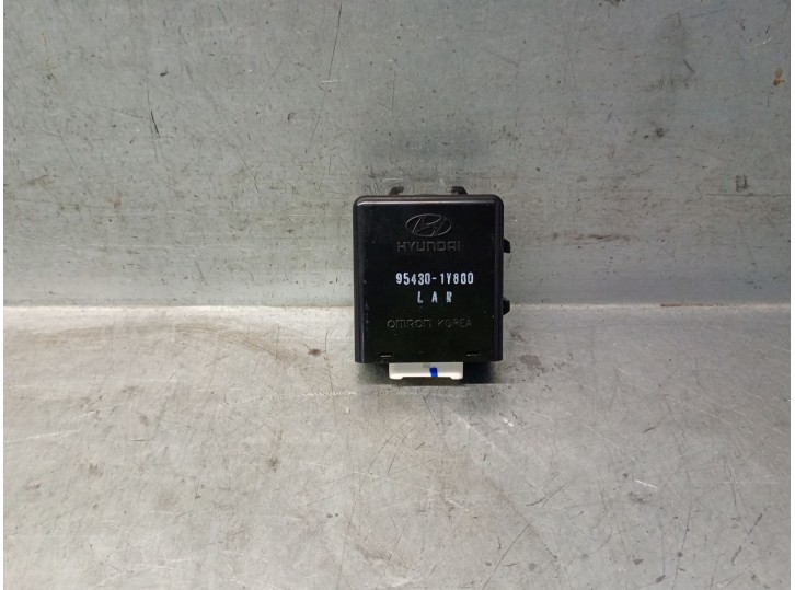 Replacement relay for Kia Picanto II (TA) 1.0 OEM IAM reference 954301Y800 954301Y800 