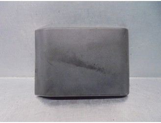 Recambio de moldura para renault master iii furgón caja cerrada referencia OEM IAM 768190129R  