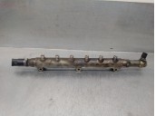 Recambio de rampa inyectora para volvo s60 berlina d5 referencia OEM IAM 8658252 0445215010 BOSCH