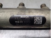 Recambio de rampa inyectora para volvo s60 berlina d5 referencia OEM IAM 8658252 0445215010 BOSCH