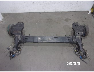 Recambio de puente trasero para peugeot 208 1.2 12v vti referencia OEM IAM 1607197280 TAMBOR 4 AGUJEROS BURRA 22