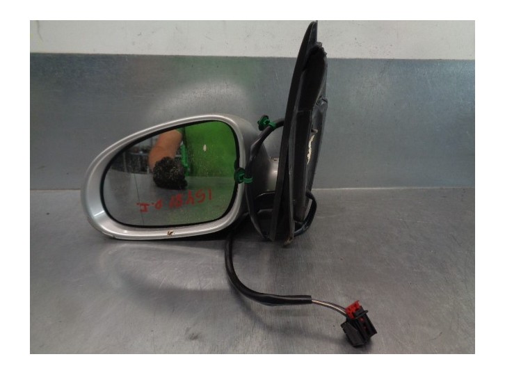 Replacement left wing mirror for Volkswagen Golf V Saloon (1K1) Conceptline (E) OEM IAM reference 1K1857501 6 PINS 