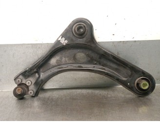 Recambio de brazo suspension inferior delantero izquierdo para citroën c3 iii (sx) 1.2 puretech 82 referencia OEM IAM 9670772080