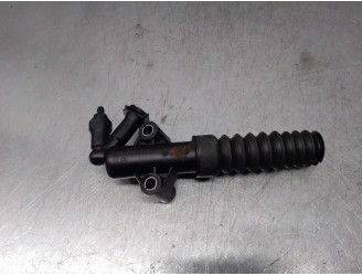 Replacement clutch slave cylinder for Peugeot 208 1.2 12V VTi OEM IAM reference 9812902980 