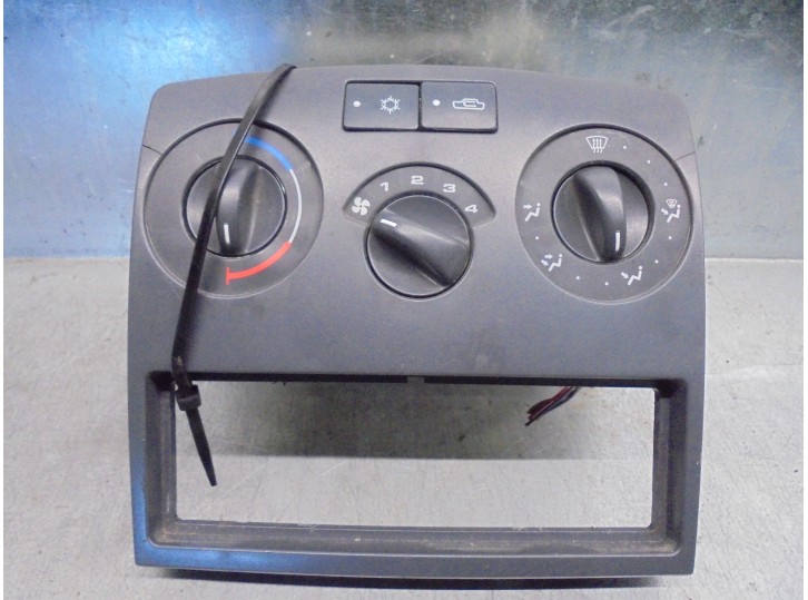 Recambio de mando calefaccion / aire acondicionado para tata indica 2006 1.4 63 kw referencia OEM IAM 