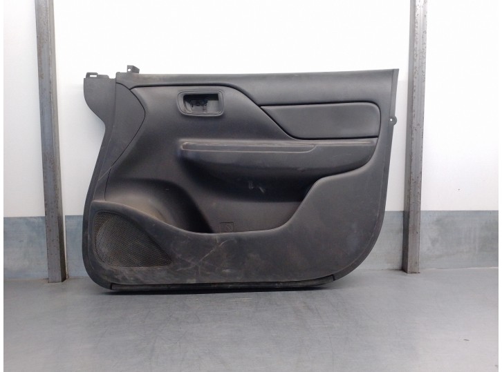 Recambio de guarnecido puerta delantera derecha para mitsubishi l 200 (kl0/kj0) 2.2 di-d cat referencia OEM IAM 7221C482XB 