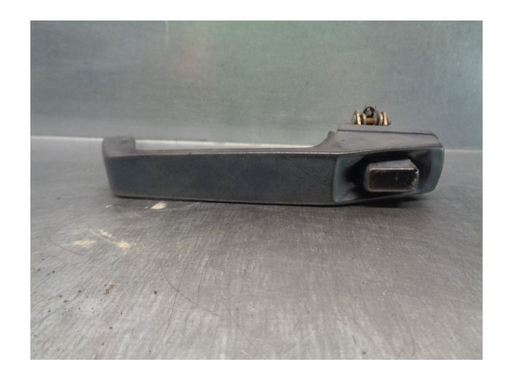 Replacement right rear exterior door handle for Chrysler Jeep Cherokee (XJ) 2.1 Turbodiesel OEM IAM reference 55024926 