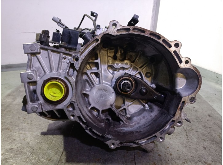 Recambio de caja cambios para hyundai getz (tb) 1.5 crdi referencia OEM IAM P61759 4300023200 141365