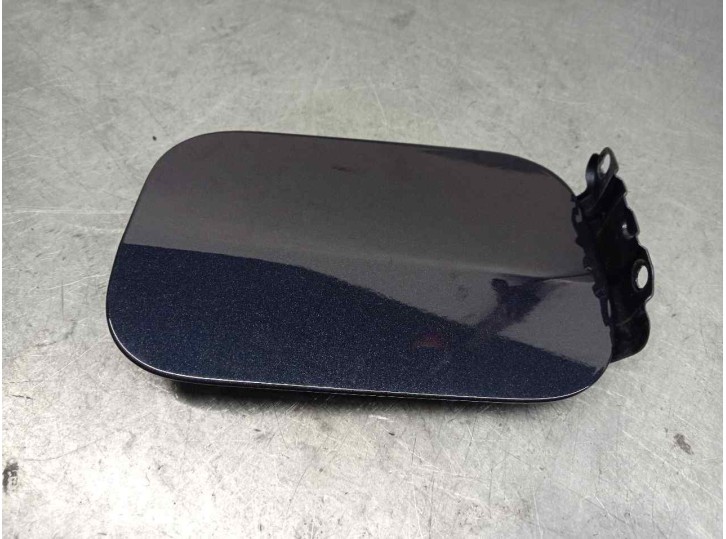 Replacement fuel filler flap for Volkswagen Passat Berlina (3A2) 2.8 VR6 OEM IAM reference 