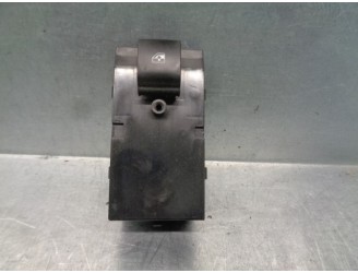 Recambio de mando elevalunas delantero derecho para opel meriva b cosmo referencia OEM IAM 13301886 