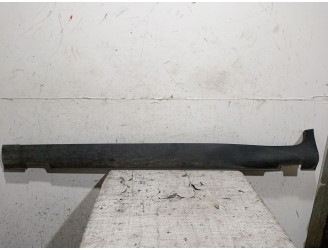 Recambio de faldon lateral para kia stonic (yb) 1.2 cvvt referencia OEM IAM 87751H8400 87751H8400 