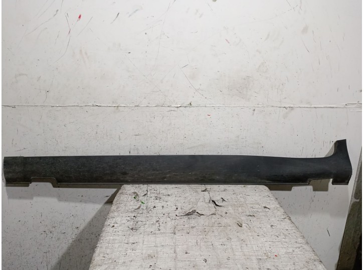 Recambio de faldon lateral para kia stonic (yb) 1.2 cvvt referencia OEM IAM 87751H8400 87751H8400 