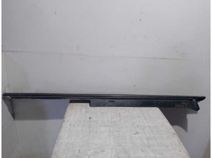 Recambio de faldon lateral para ford b-max (jk) 1.6 tdci referencia OEM IAM 1801641 1801641 