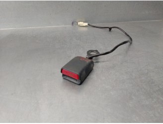 Recambio de enganche cinturon para mitsubishi l 200 (kl0/kj0) 2.2 di-d cat referencia OEM IAM 7000F936XA DEL IZQUIERDO 