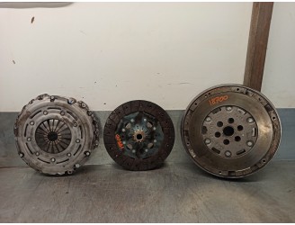 Recambio de kit embrague para peugeot 208 (p2) allure referencia OEM IAM 9846803480  