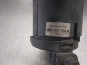 Replacement right front fog light for Volkswagen Passat Sedan (3B3) Comfortline OEM IAM reference 3B7941700A 