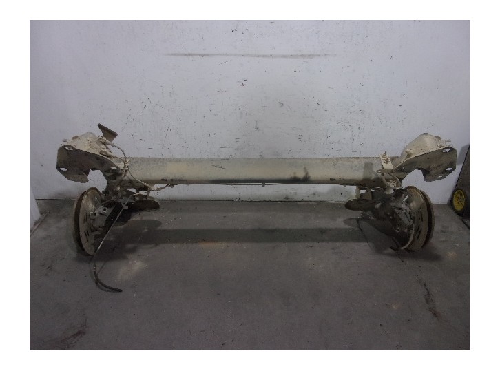 Recambio de puente trasero para renault kangoo 1.6 16v cat referencia OEM IAM  DISCOS 5 AGUEROS BURRA 17