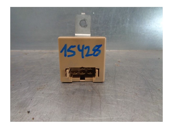 Recambio de rele para mitsubishi space runner (n60) 2.0 i glx (i) referencia OEM IAM MD332124 0680005220 