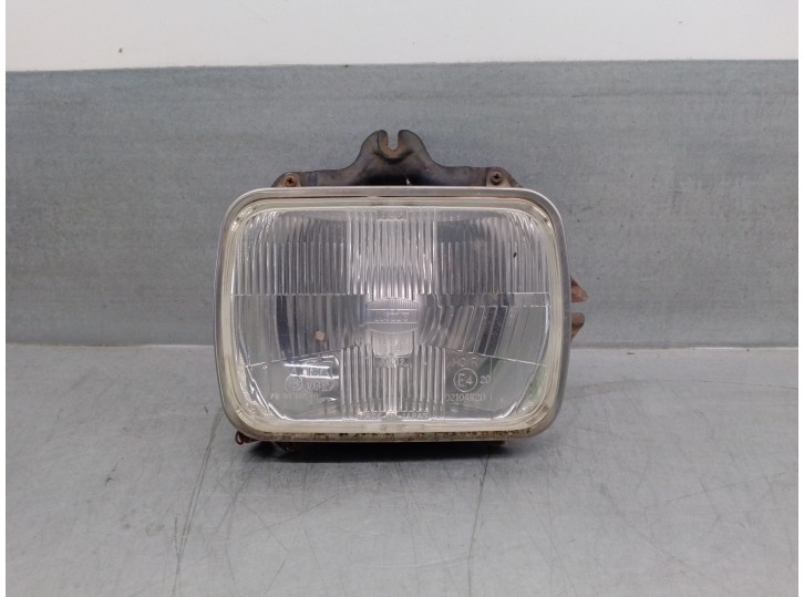 Recambio de faro derecho para toyota hilux 2.4 d (78cv/58kw) referencia OEM IAM 8111089159  2 PUERTAS