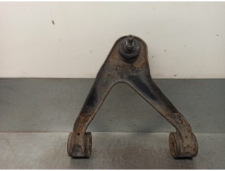 Recambio de brazo suspension superior delantero izquierdo para iveco daily caja cerrada (2006 =>) 2.3 diesel referencia OEM IAM 