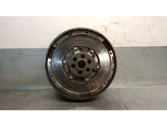 Recambio de volante motor para audi a4 berlina (8e) 1.8 20v referencia OEM IAM 06B105266A 06B105266A 