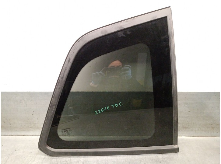 Recambio de luna custodia trasera derecha para ssangyong rodius ii 2.0 xdi referencia OEM IAM 7926021610 7926021610 