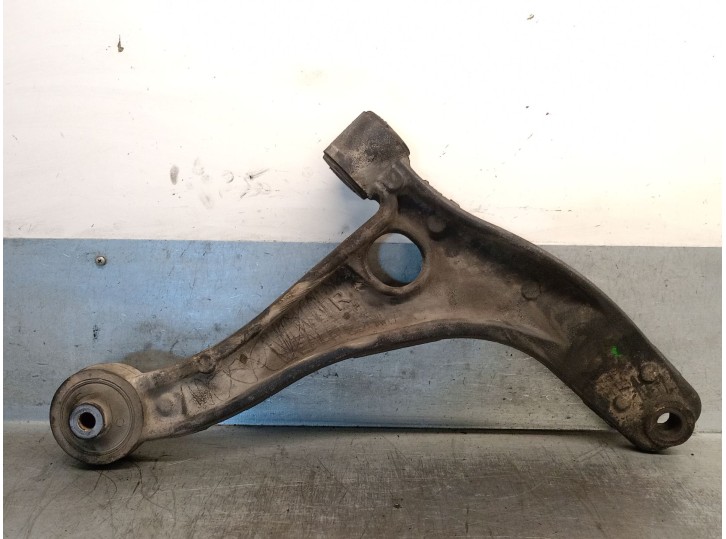 Recambio de brazo suspension inferior delantero derecho para opel movano b kasten/combi 2.3 cdti referencia OEM IAM 93197215 441
