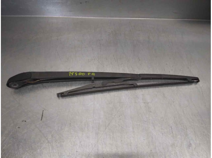 Recambio de brazo limpia trasero para fiat bravo (182) 1.6 16v / 16v 100 sx referencia OEM IAM   