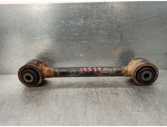 Recambio de brazo suspension superior trasero izquierdo para nissan terrano/terrano.ii (r20) 2.7 turbodiesel referencia OEM IAM 