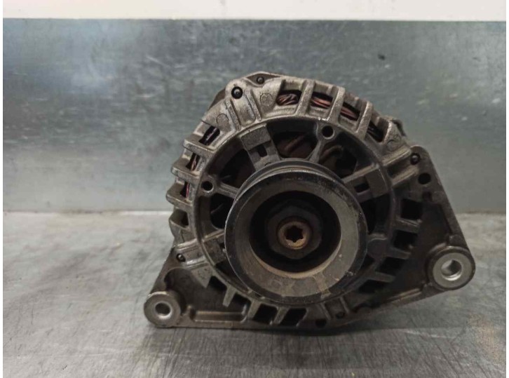 Recambio de alternador para volkswagen passat berlina (3b3) comfortline referencia OEM IAM 06B903016D 2542225B VALEO