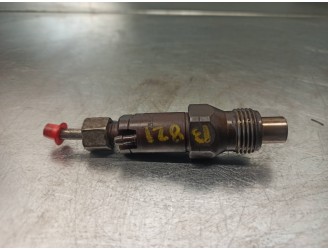 Replacement injector for Renault Megane I sedan hatchback (ba0) 1.9 turbodiesel cat (f8q-784) OEM IAM reference LCR6735401D