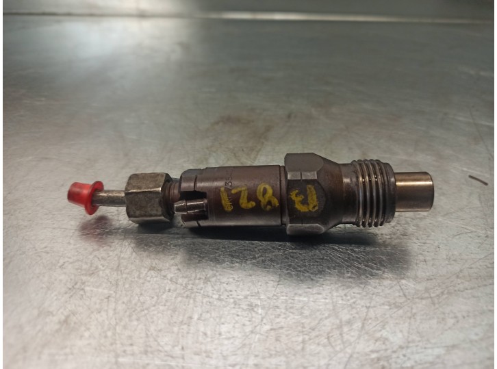 Replacement injector for Renault Megane I sedan hatchback (ba0) 1.9 turbodiesel cat (f8q-784) OEM IAM reference LCR6735401D
