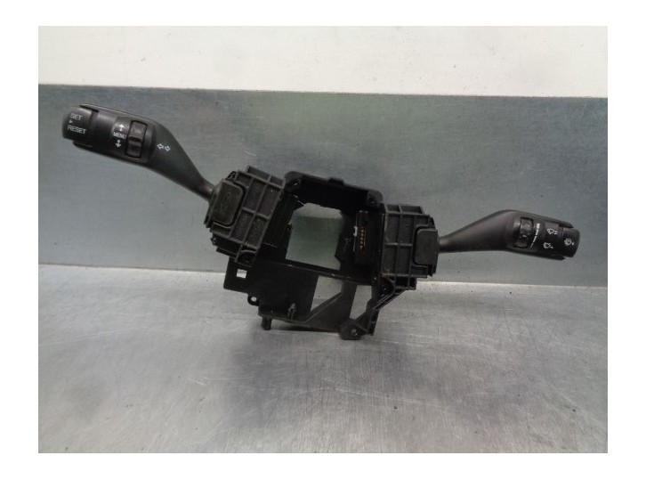 Recambio de mando luces para ford focus c-max (cap) ambiente (d) referencia OEM IAM 4M5T13N064FH 3M5T6475AE 