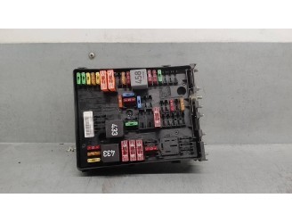 Recambio de caja reles / fusibles para skoda octavia berlina (1z3) 1.9 tdi referencia OEM IAM 1K0937124K  