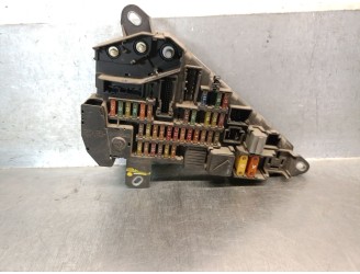 Recambio de caja reles / fusibles para bmw serie 5 berlina (e60) 530d referencia OEM IAM 690660105 