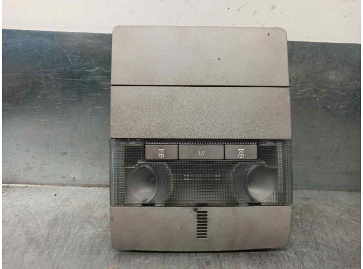 Recambio de luz interior para opel zafira b cosmo referencia OEM IAM 13111872 