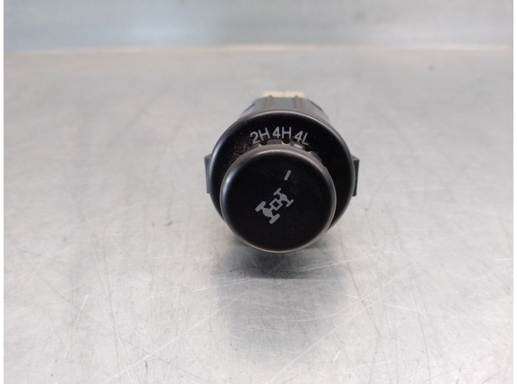 Recambio de mando para ssangyong musso 2.9 tdi grand lux referencia OEM IAM YE26A 