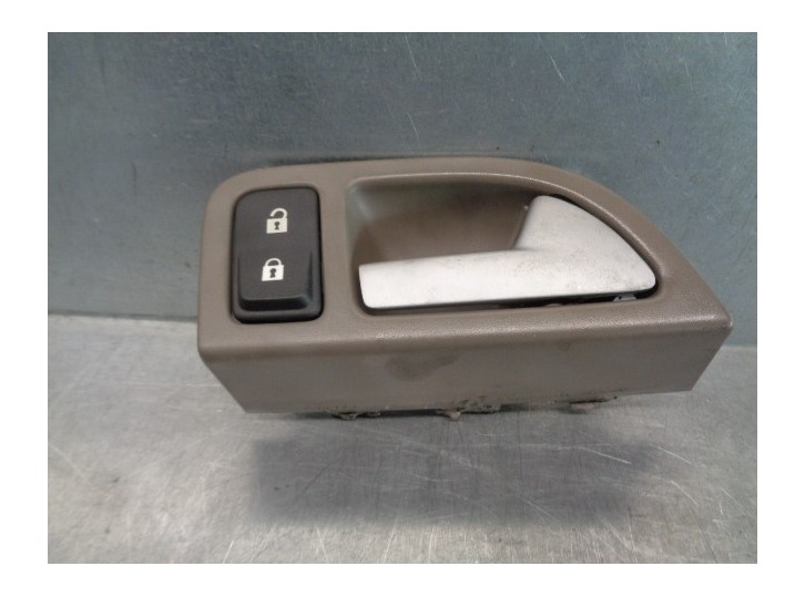 Recambio de maneta interior delantera derecha para volvo v50 familiar 2.4i kinetic referencia OEM IAM 8679157  